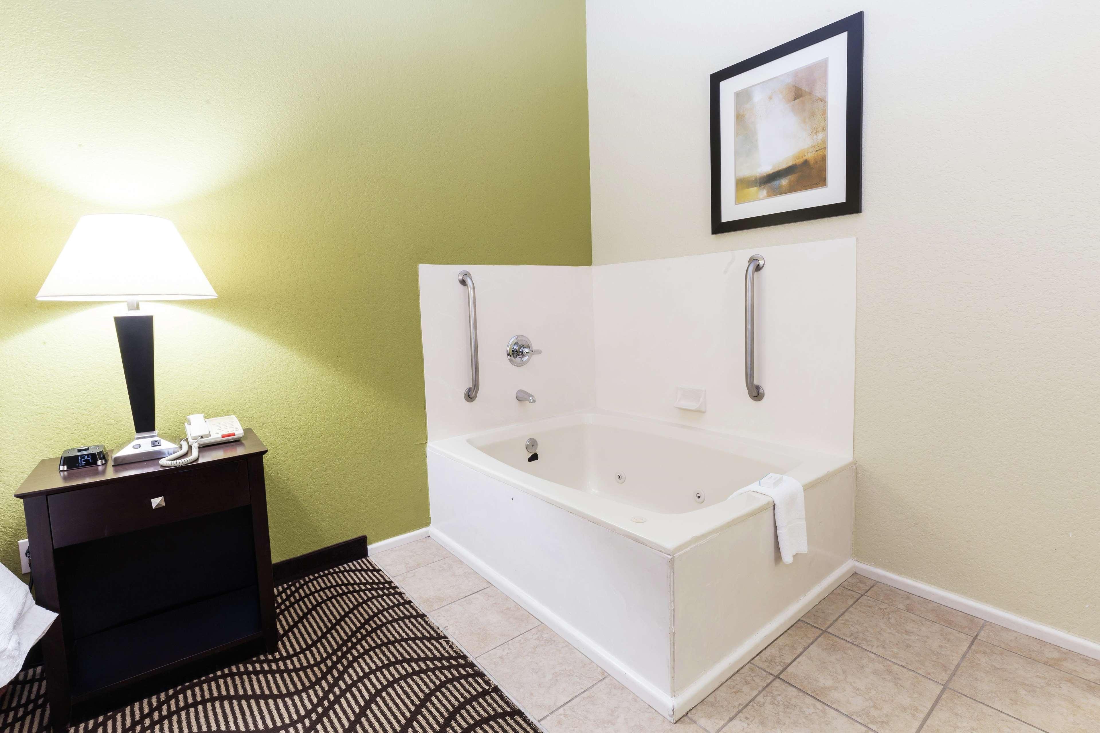 Hampton Hotel 3*
