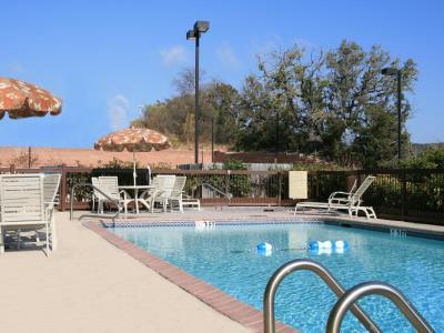 Hotel Hampton 3*
